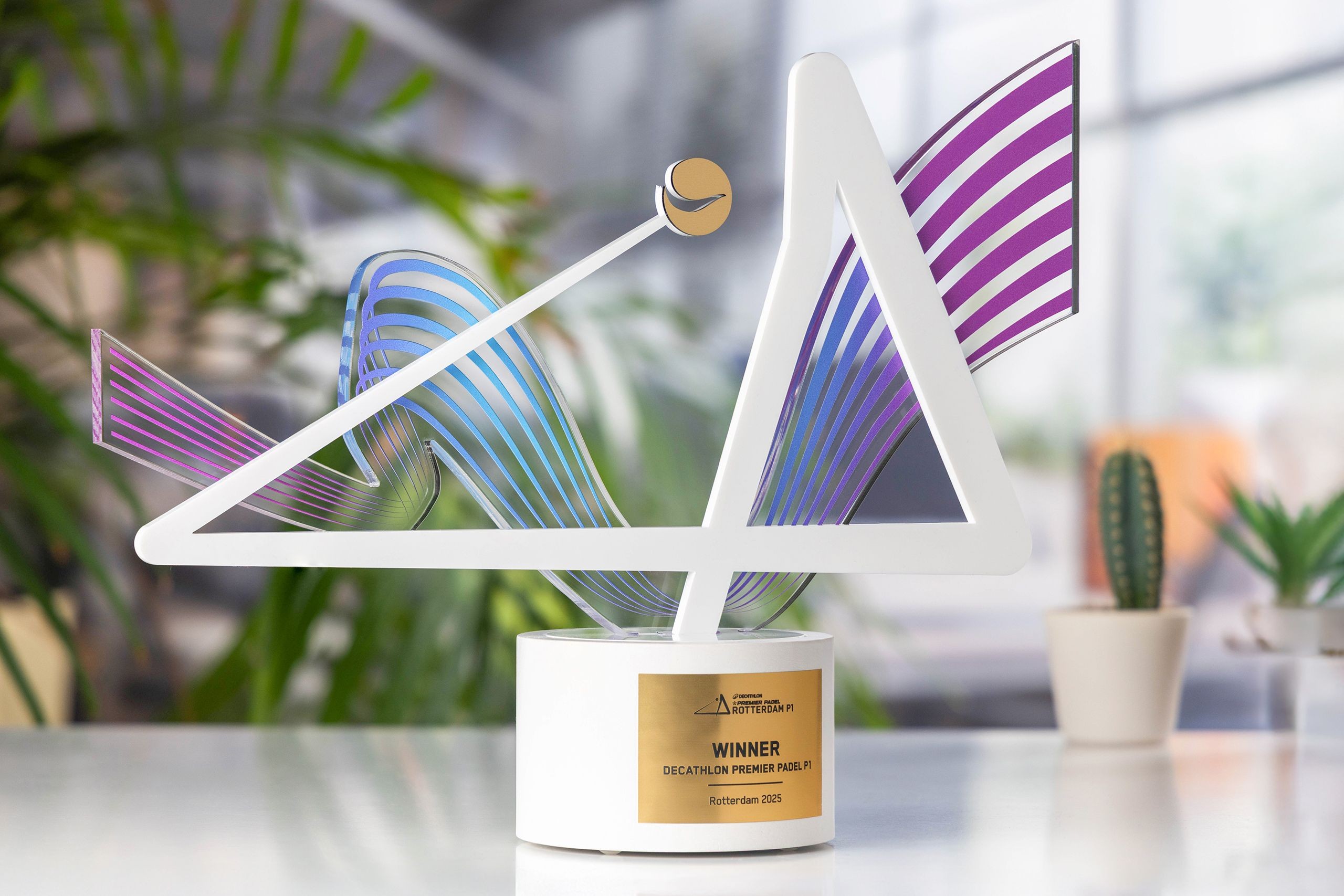 Glasso custom award