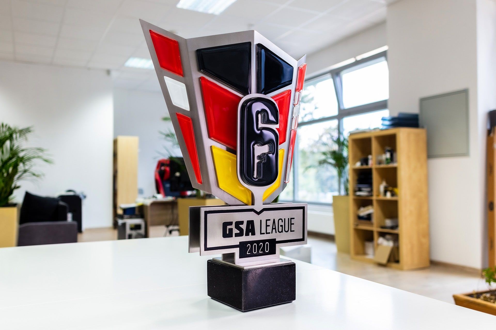 statuetka metal GSA  League glasso