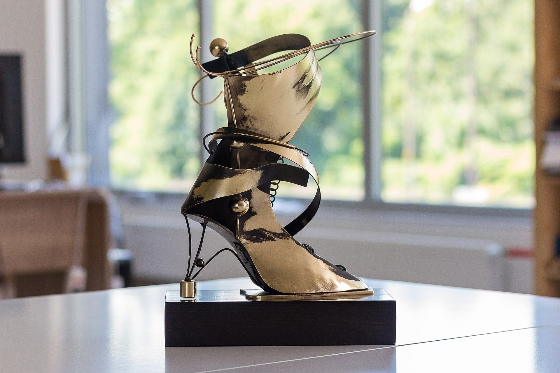 statuetka metalowa regal awards glasso