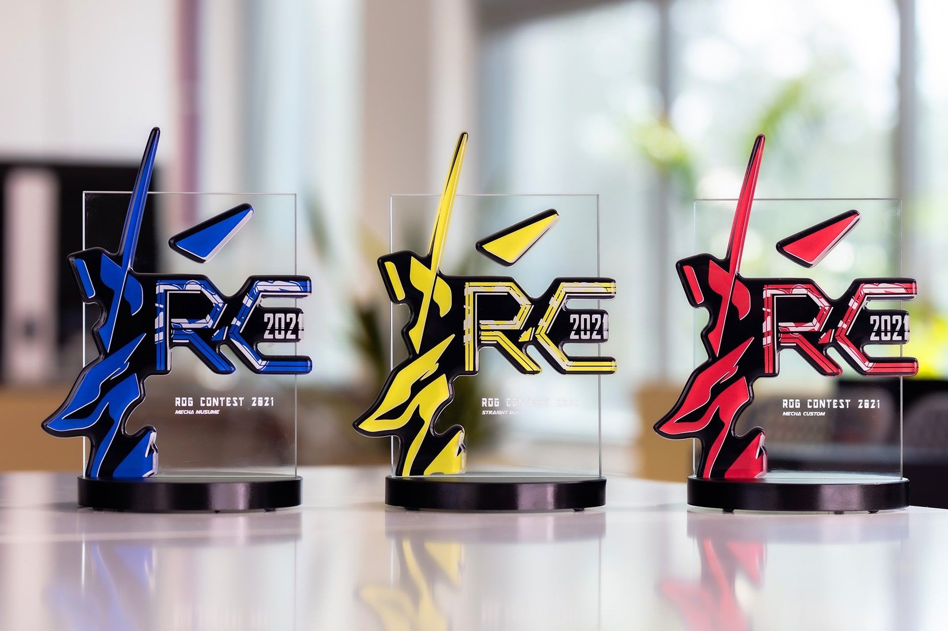 statuetka szklo ROG Contest glasso